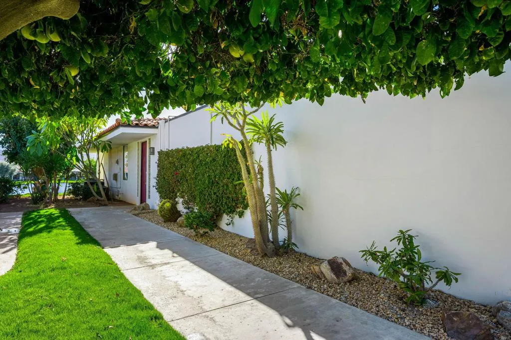 77947 Lago Drive, La Quinta, California 92253 home-pic-37